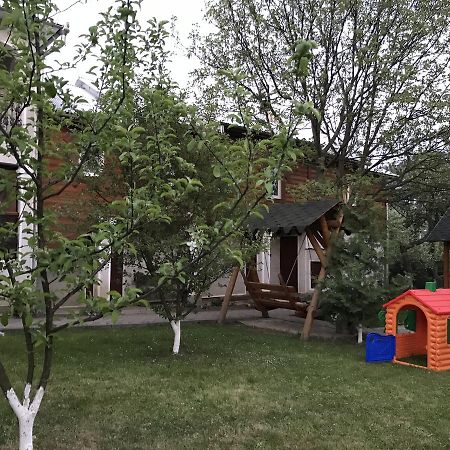 Guest House Perlyna Верховина Экстерьер фото